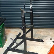 Adjustable Squat Rack And Dip Stands