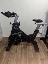 Star Trac Spinner Blade Ion Spin Bike  Exercise Bike Spinning Studio Commercial