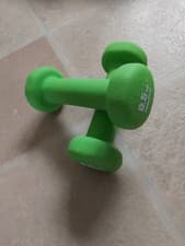 2 x 0.5kg dumbbells